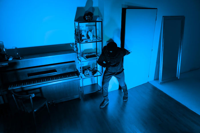 “Lesson Learned”: BF Keeps Forgetting To Lock Home Door, GF Proved Right After Shocking Break In