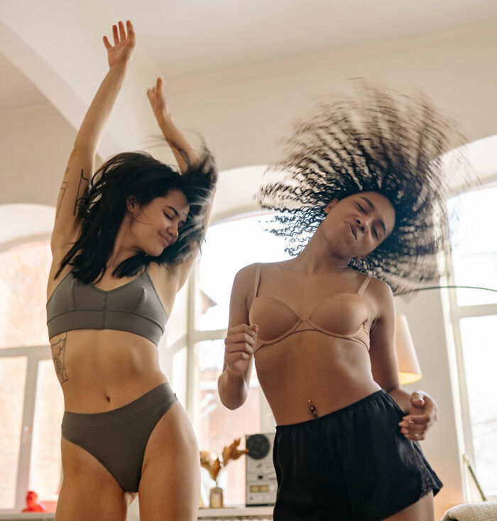 Gen Z Resurrects Fashion Trend Everyone Thought Was Gone For Good