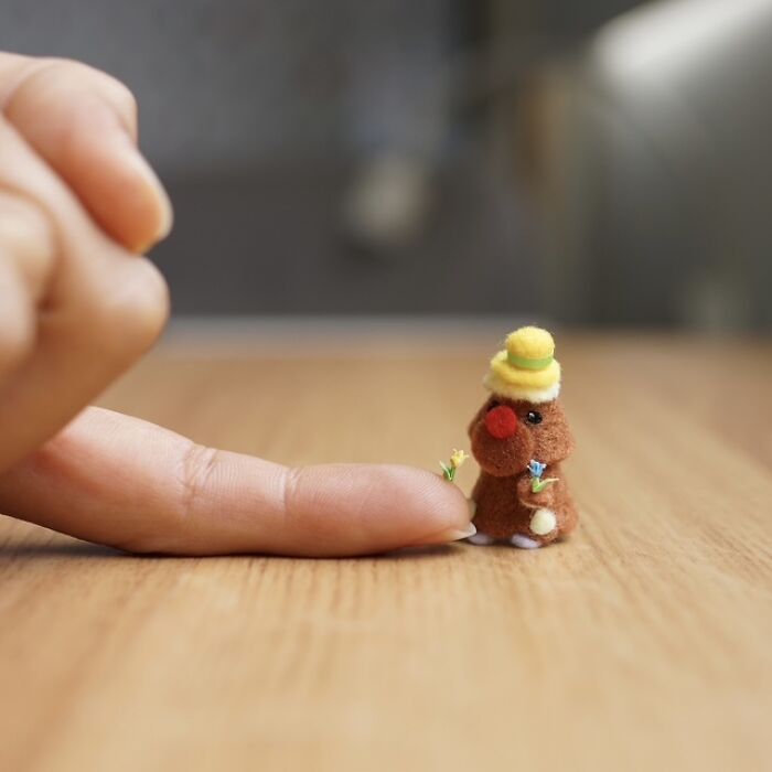 Artist Creates Miniature Paper Figures Filled With Immense Detail (51 Pics)