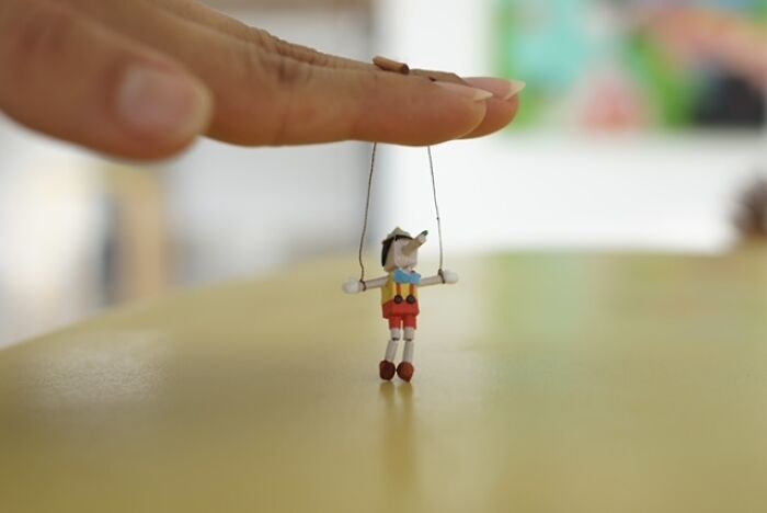 Artist Creates Miniature Paper Figures Filled With Immense Detail (51 Pics)