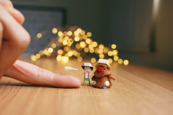 Artist Creates Miniature Paper Figures Filled With Immense Detail (51 Pics)