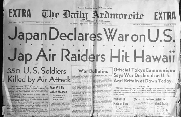 &ldquo;Men Walk On Moon&rdquo;: 57 Historical Newspaper Headlines And Photos That Ended Up On The Front Pages