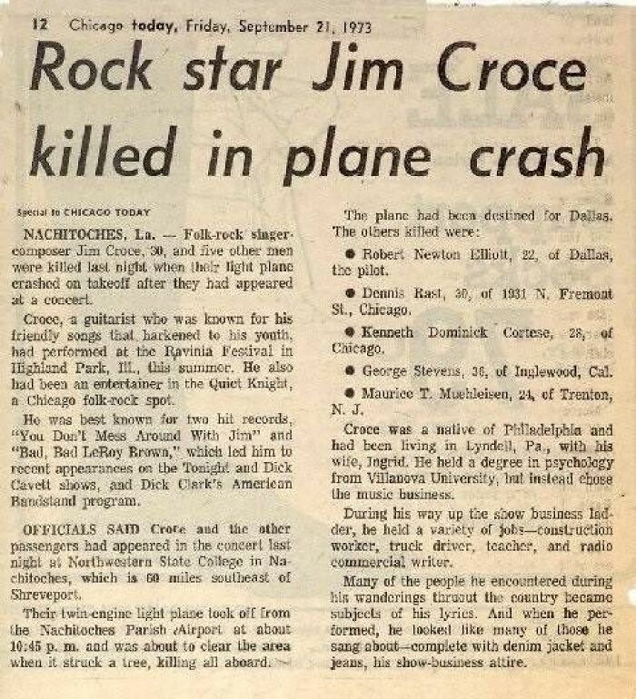&ldquo;Men Walk On Moon&rdquo;: 57 Historical Newspaper Headlines And Photos That Ended Up On The Front Pages