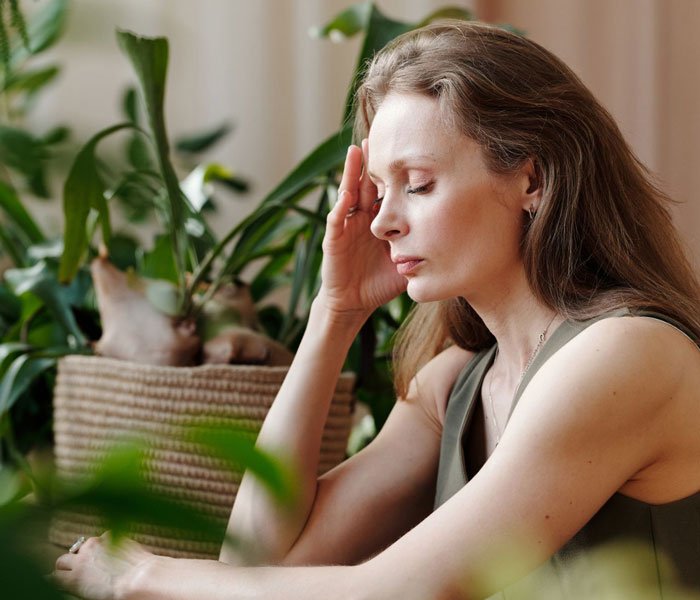 Entitled Mom Makes Crazy Demands, Shocked It Doesn’t Work: “Do You Even Know Who I Am?”