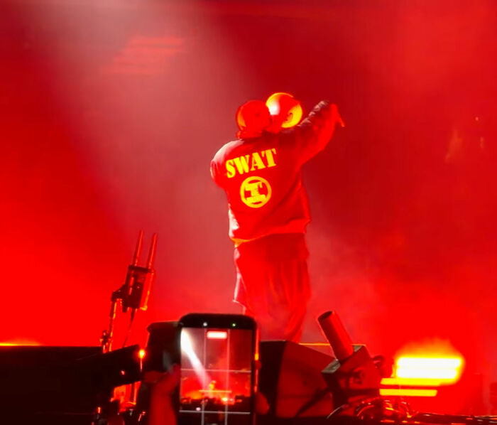 Rihanna’s Partner Accused Of Disrespecting Her Onstage With Racy Comment