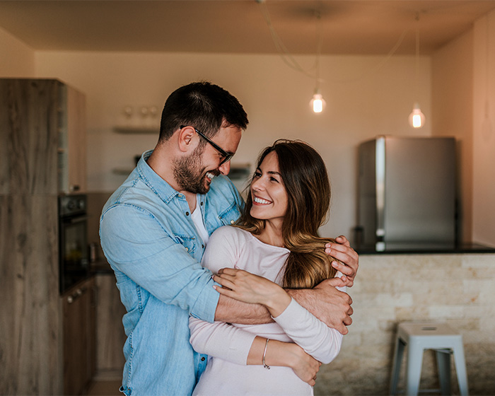A Psychologist Asked Dads What Their Wives Stopped Doing After Having Kids, And The Responses Got Heavy Fast