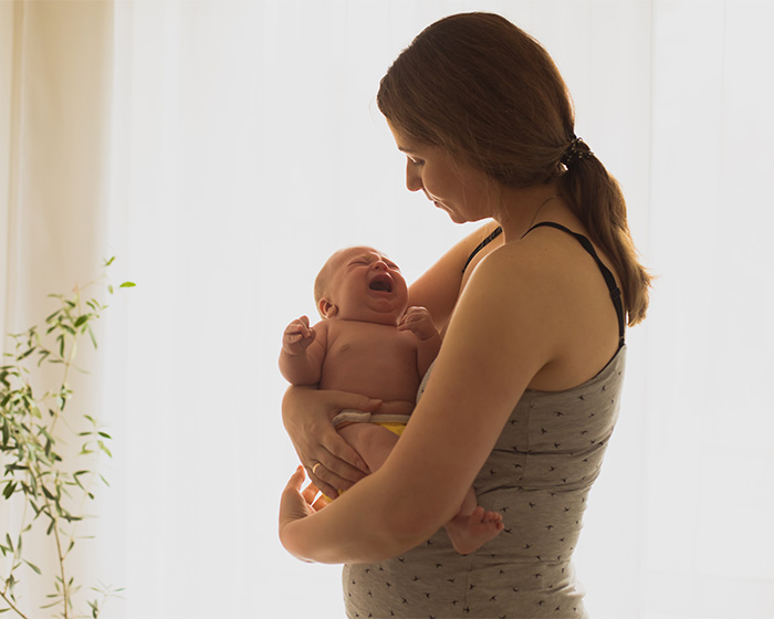 A Psychologist Asked Dads What Their Wives Stopped Doing After Having Kids, And The Responses Got Heavy Fast