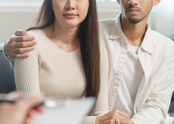A Psychologist Asked Dads What Their Wives Stopped Doing After Having Kids, And The Responses Got Heavy Fast