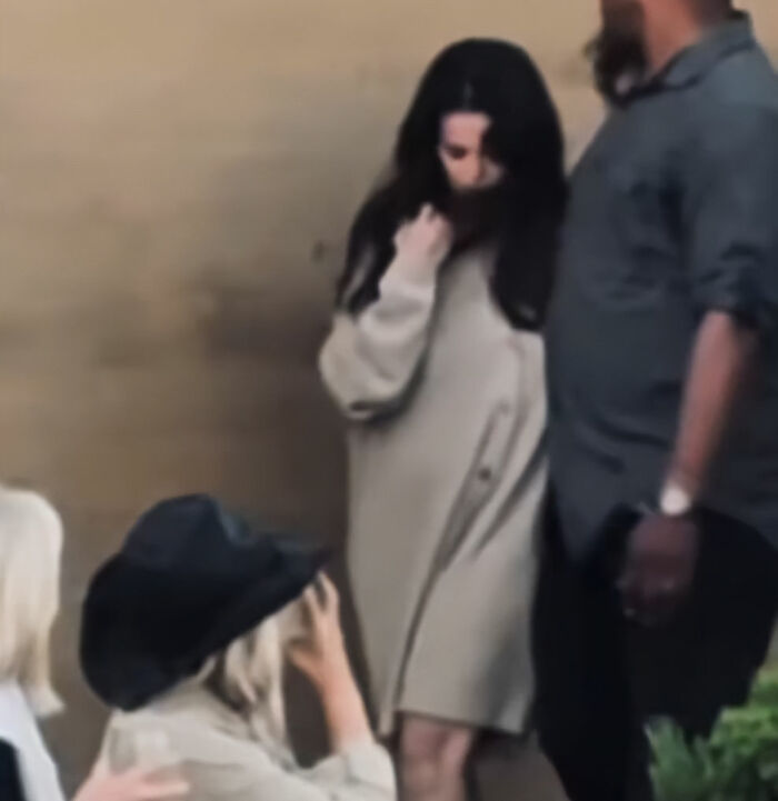 Are Taylor Swift And Selena Gomez Pregnant At The Same Time? Fans Point To Signs In Videos