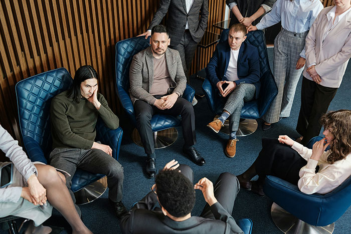 New Hire Doesn&rsquo;t Put Up With Management&rsquo;s Illegal Shenanigans, Makes The Whole Team Do The Same