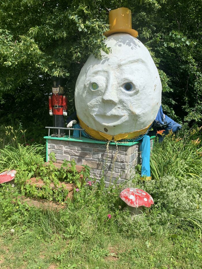 85 Design Fails So Creepy They Make People Feel Uncomfortable (New Pics)