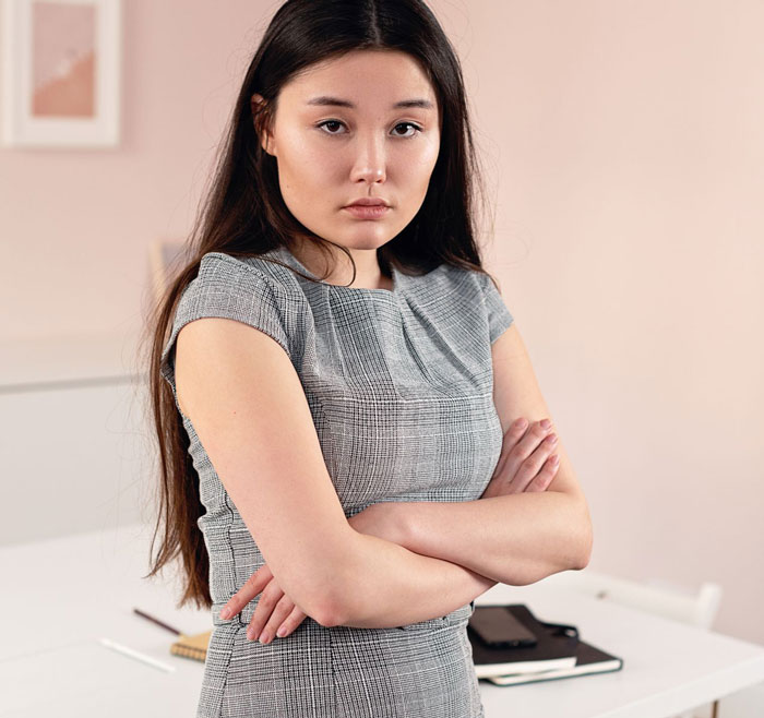 Woman Is Told Her Hair Looks “Messy,” Learns Her Job Might Be On The Line