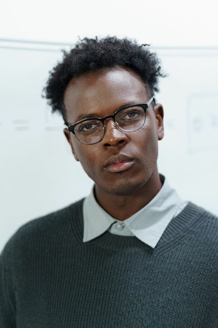 34 Unexpected Hints That Show A Person Is Secretly Very Smart