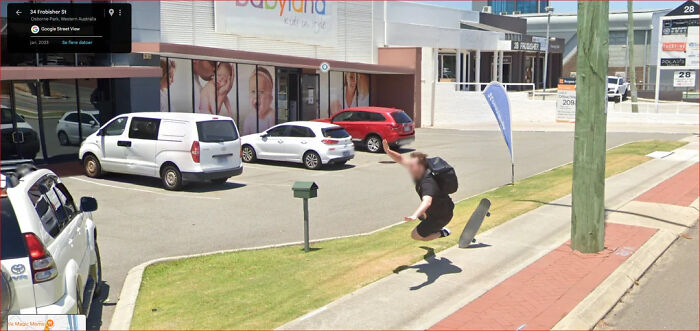 &ldquo;I Will Be Immortalized On Google Street View Forever&rdquo;: 81 Bizarre And Funny Google Street View Photos