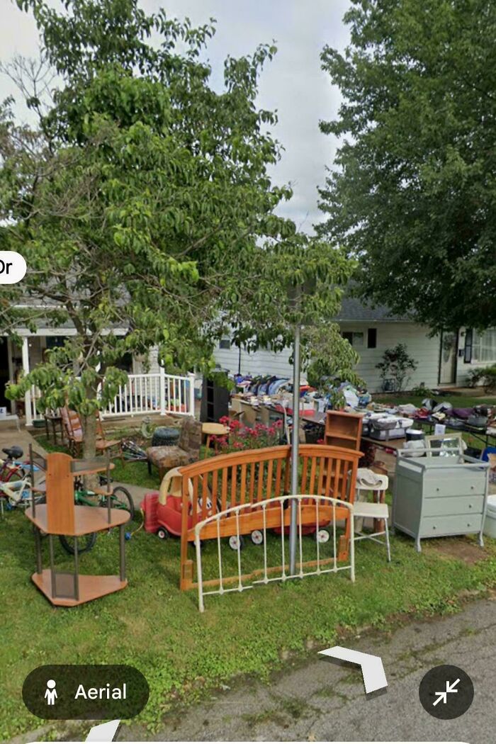 &ldquo;I Will Be Immortalized On Google Street View Forever&rdquo;: 81 Bizarre And Funny Google Street View Photos