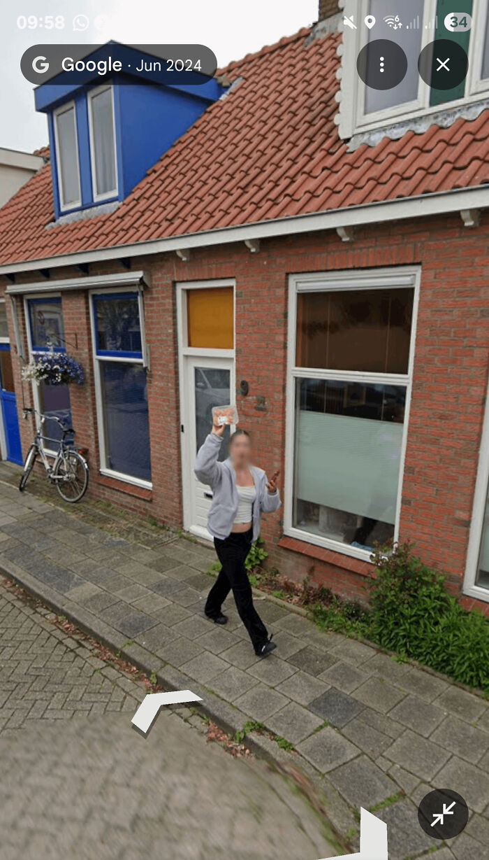 &ldquo;I Will Be Immortalized On Google Street View Forever&rdquo;: 81 Bizarre And Funny Google Street View Photos