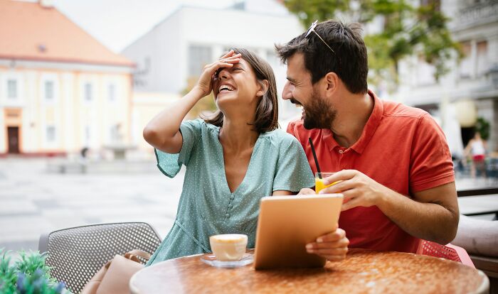 59 Moments In Which Women Decided That They Need To Marry Their Partner