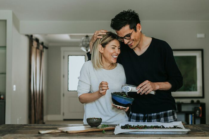 59 Moments In Which Women Decided That They Need To Marry Their Partner