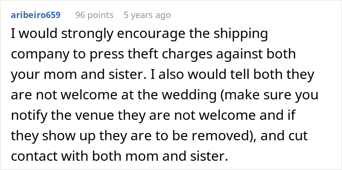 Mom Steals Bride’s Wedding Dress, Has The Nerve To Lie When It’s Literally Lying In Her House
