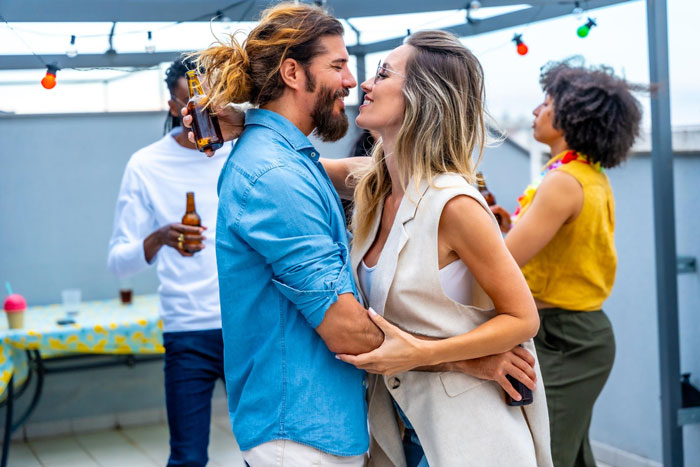 Guy Dumps GF Just To Be With Her Childhood Bestie, Karma Comes Knocking In His Ex’s Favor