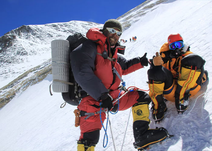 Frozen Body Known As “Green Boots” In Mount Everest Finally Identified After 30 Years