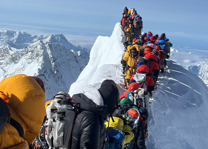 Frozen Body Known As “Green Boots” In Mount Everest Finally Identified After 30 Years