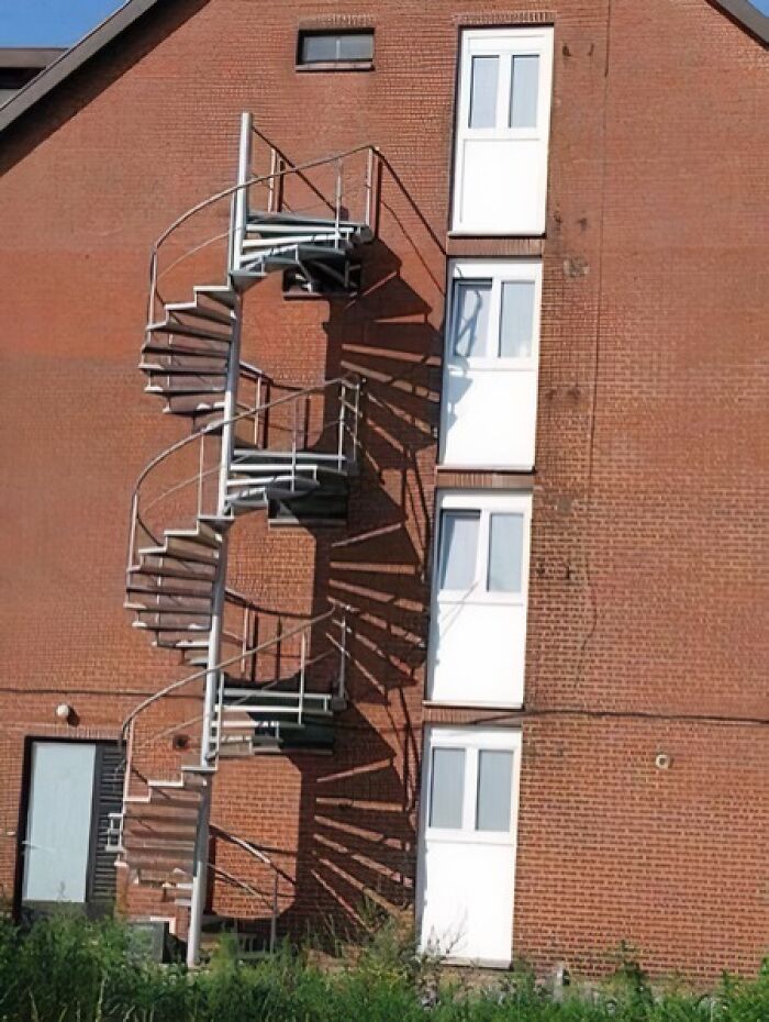 66 Architecture And Design Fails That Could Have Been Avoided With Five Minutes Of Actual Thinking