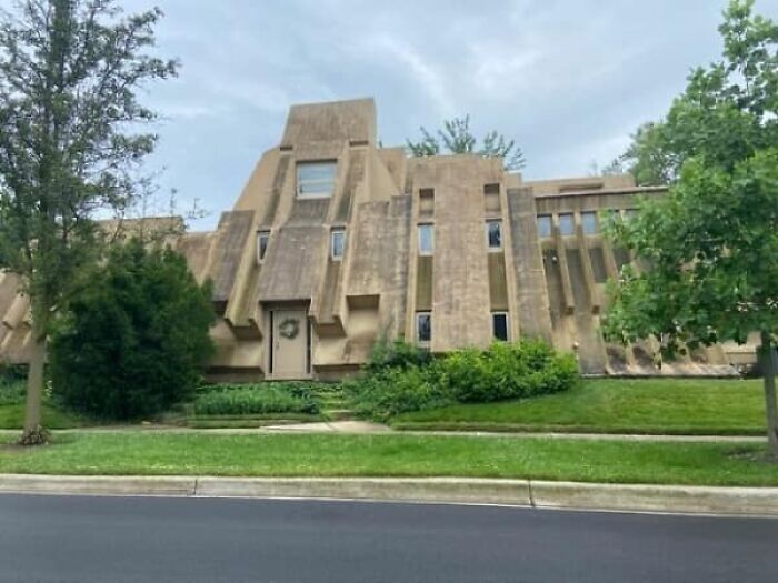 66 Architecture And Design Fails That Could Have Been Avoided With Five Minutes Of Actual Thinking