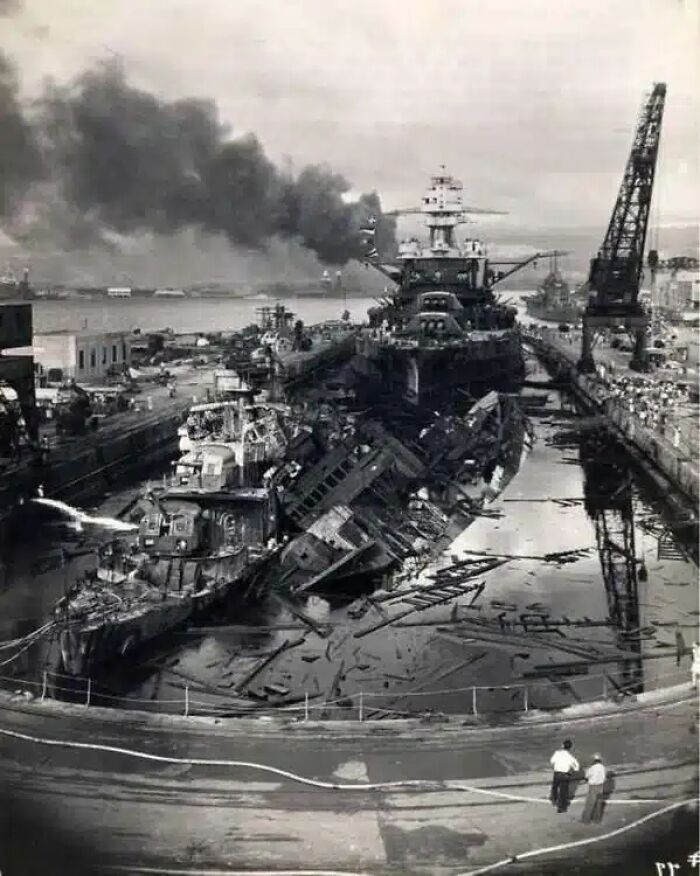 91 Historical Photos That Feel Almost Impossible To Explain