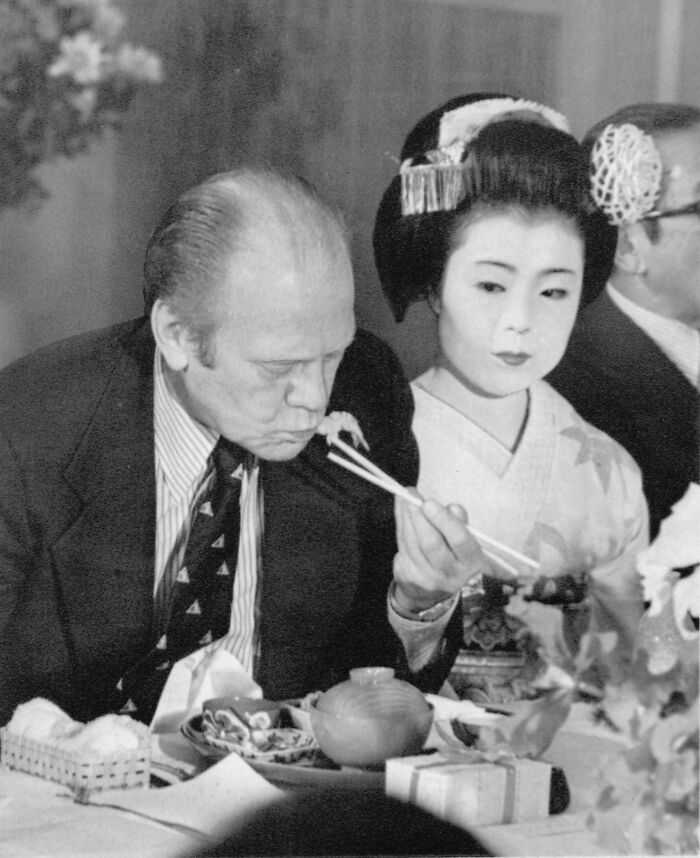 91 Historical Photos That Feel Almost Impossible To Explain