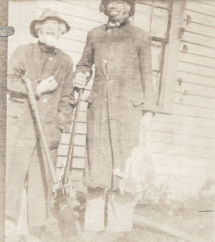 91 Historical Photos That Feel Almost Impossible To Explain