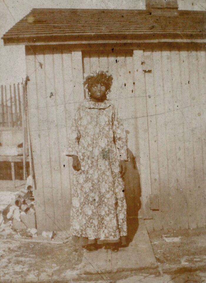 91 Historical Photos That Feel Almost Impossible To Explain