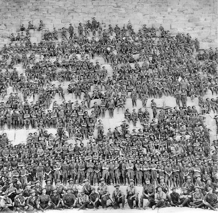 91 Historical Photos That Feel Almost Impossible To Explain