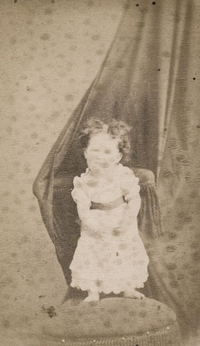 91 Historical Photos That Feel Almost Impossible To Explain