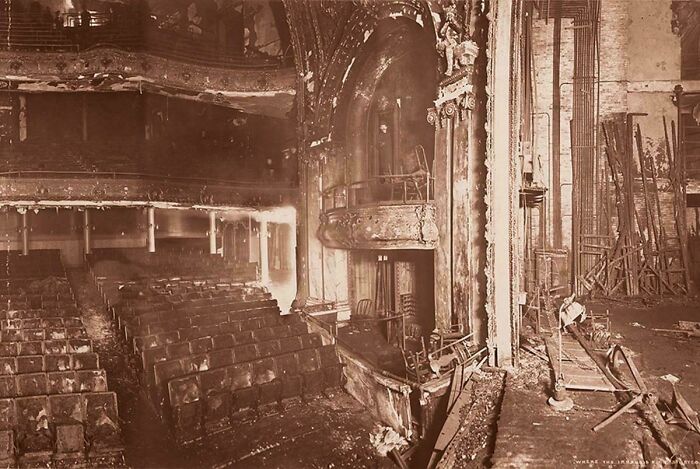 91 Historical Photos That Feel Almost Impossible To Explain