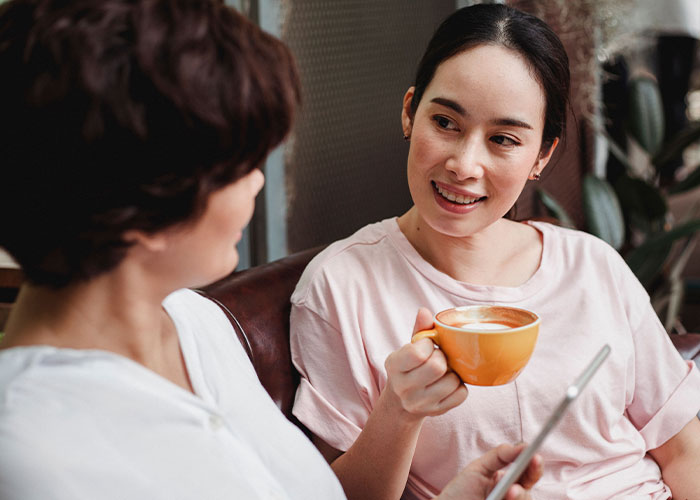 “Family Isn&rsquo;t Everything”: 39 Advice That Is Good But Socially Not Acceptabl