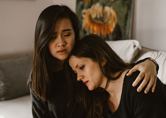 “Family Isn&rsquo;t Everything”: 39 Advice That Is Good But Socially Not Acceptabl