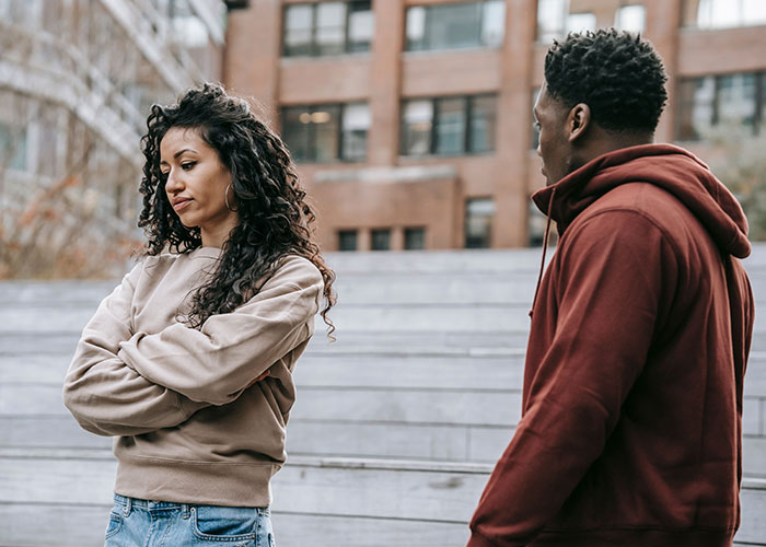“Family Isn&rsquo;t Everything”: 39 Advice That Is Good But Socially Not Acceptabl