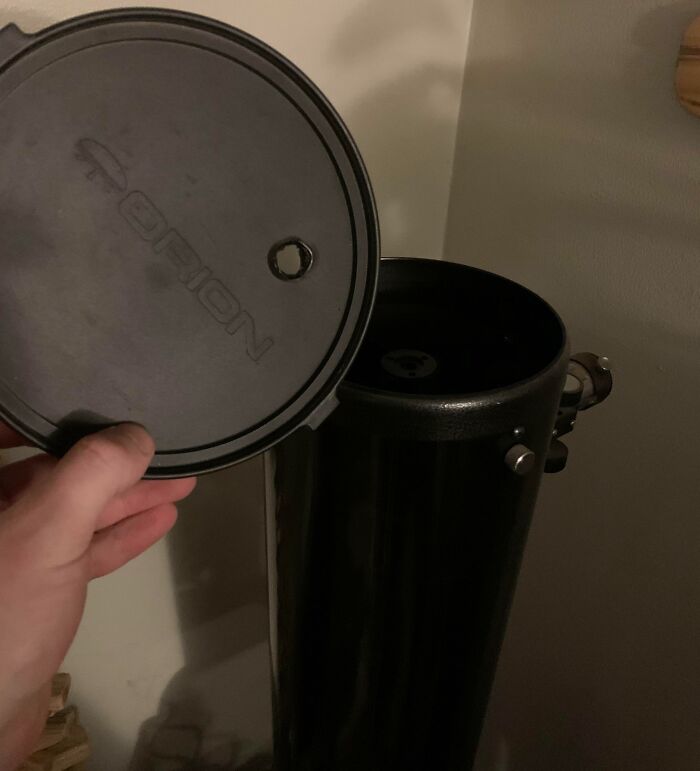 64 Horrible Roommates Who Somehow Passed The Vibe Check Before Move-In Day And Failed Soon After