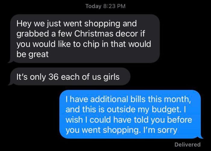 64 Horrible Roommates Who Somehow Passed The Vibe Check Before Move-In Day And Failed Soon After
