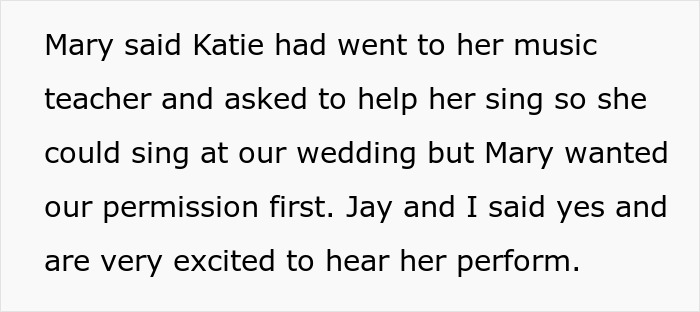Entitled Mom Wants All Eyes On Her And Her Daughter During Brothers Wedding, Gets Dragged Instead