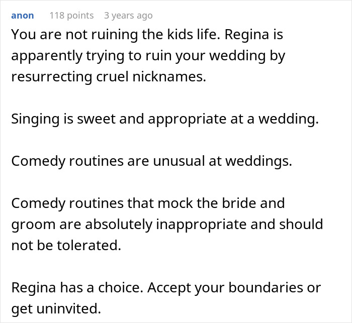 Entitled Mom Wants All Eyes On Her And Her Daughter During Brothers Wedding, Gets Dragged Instead