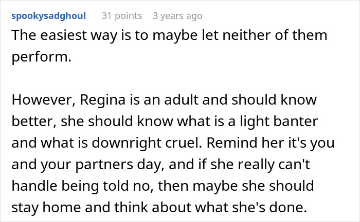 Entitled Mom Wants All Eyes On Her And Her Daughter During Brothers Wedding, Gets Dragged Instead