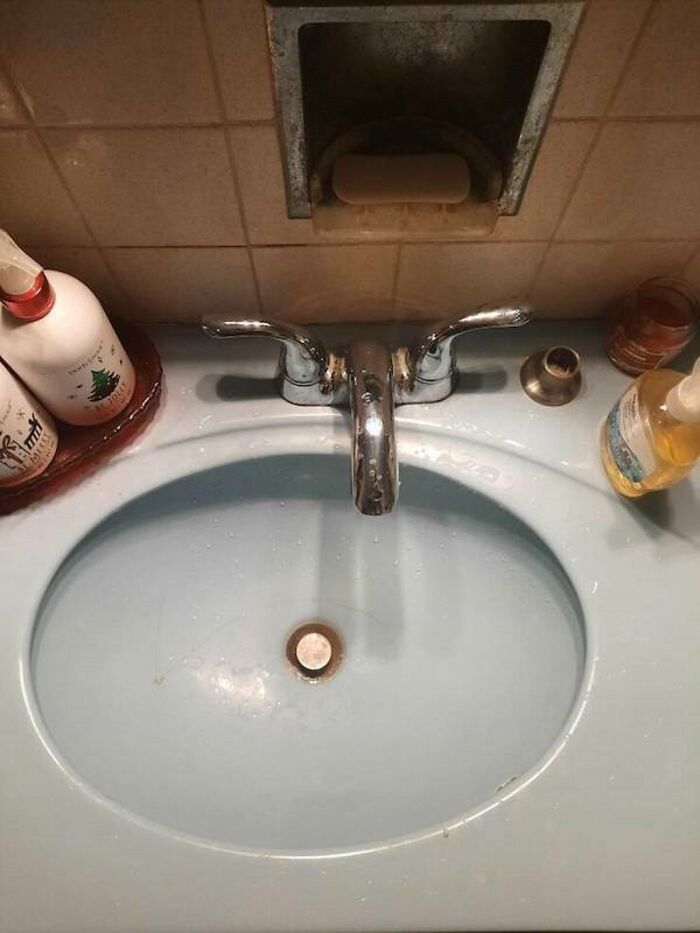93 Ridiculous “You Had One Job” Fails That Prove Common Sense Isn’t All That Common 93 Ridiculous “You Had One Job” Fails That Prove Common Sense Isn’t All That Common