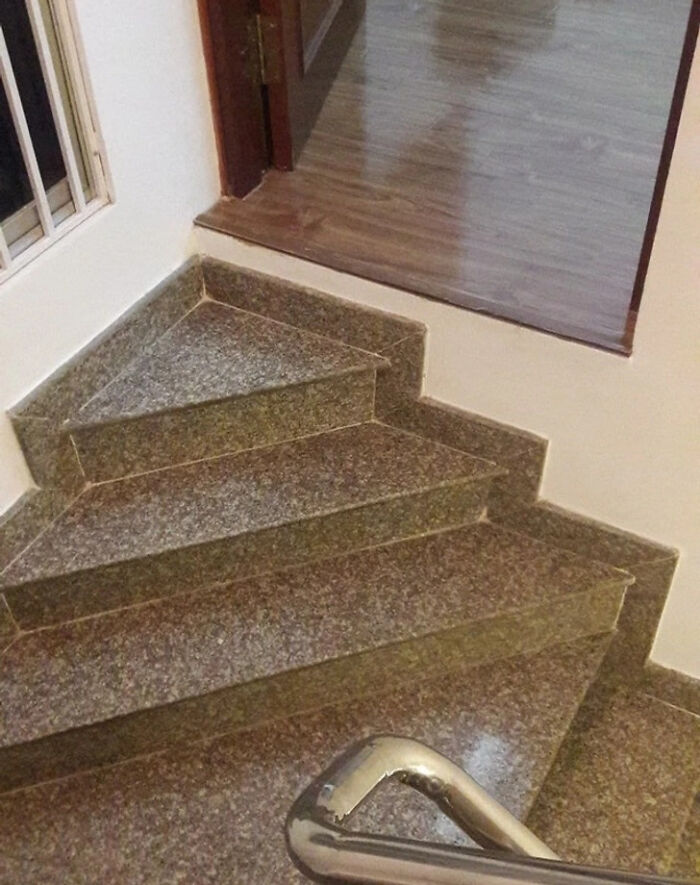 93 Ridiculous “You Had One Job” Fails That Prove Common Sense Isn’t All That Common 93 Ridiculous “You Had One Job” Fails That Prove Common Sense Isn’t All That Common