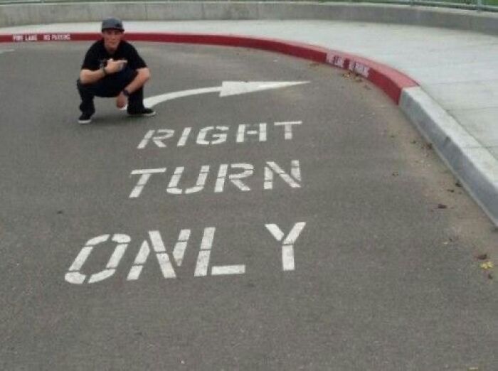 93 Ridiculous “You Had One Job” Fails That Prove Common Sense Isn’t All That Common 93 Ridiculous “You Had One Job” Fails That Prove Common Sense Isn’t All That Common