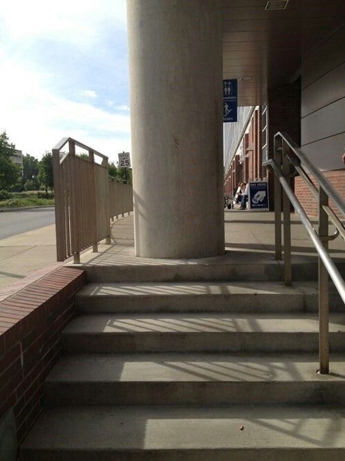 93 Ridiculous “You Had One Job” Fails That Prove Common Sense Isn’t All That Common 93 Ridiculous “You Had One Job” Fails That Prove Common Sense Isn’t All That Common