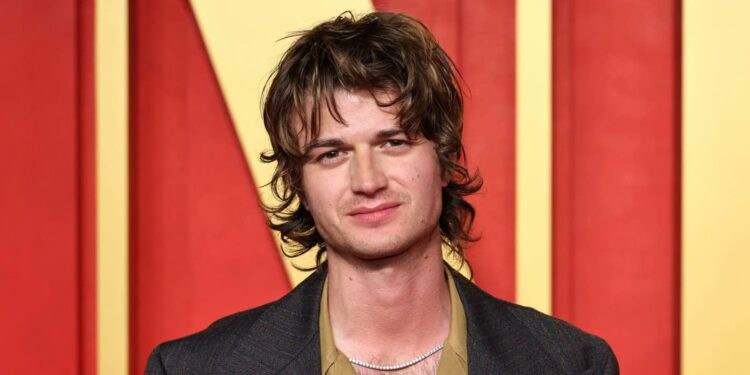Joe Keery attended the 2024 Vanity Fair Oscar Party in Beverly Hills Joe Keery attended the 2024 Vanity Fair Oscar Party in Beverly Hills