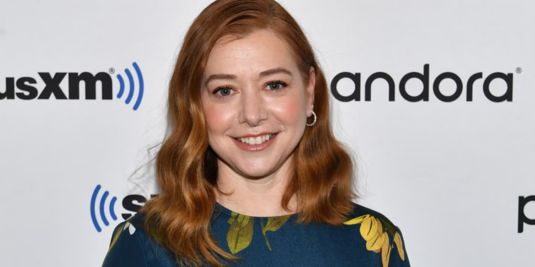 a star actress of the sitcom "How i met your mother" Alyson Hannigan
