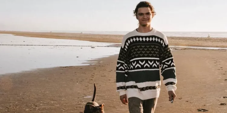 Jacob Roloff on the beach Jacob Roloff on the beach